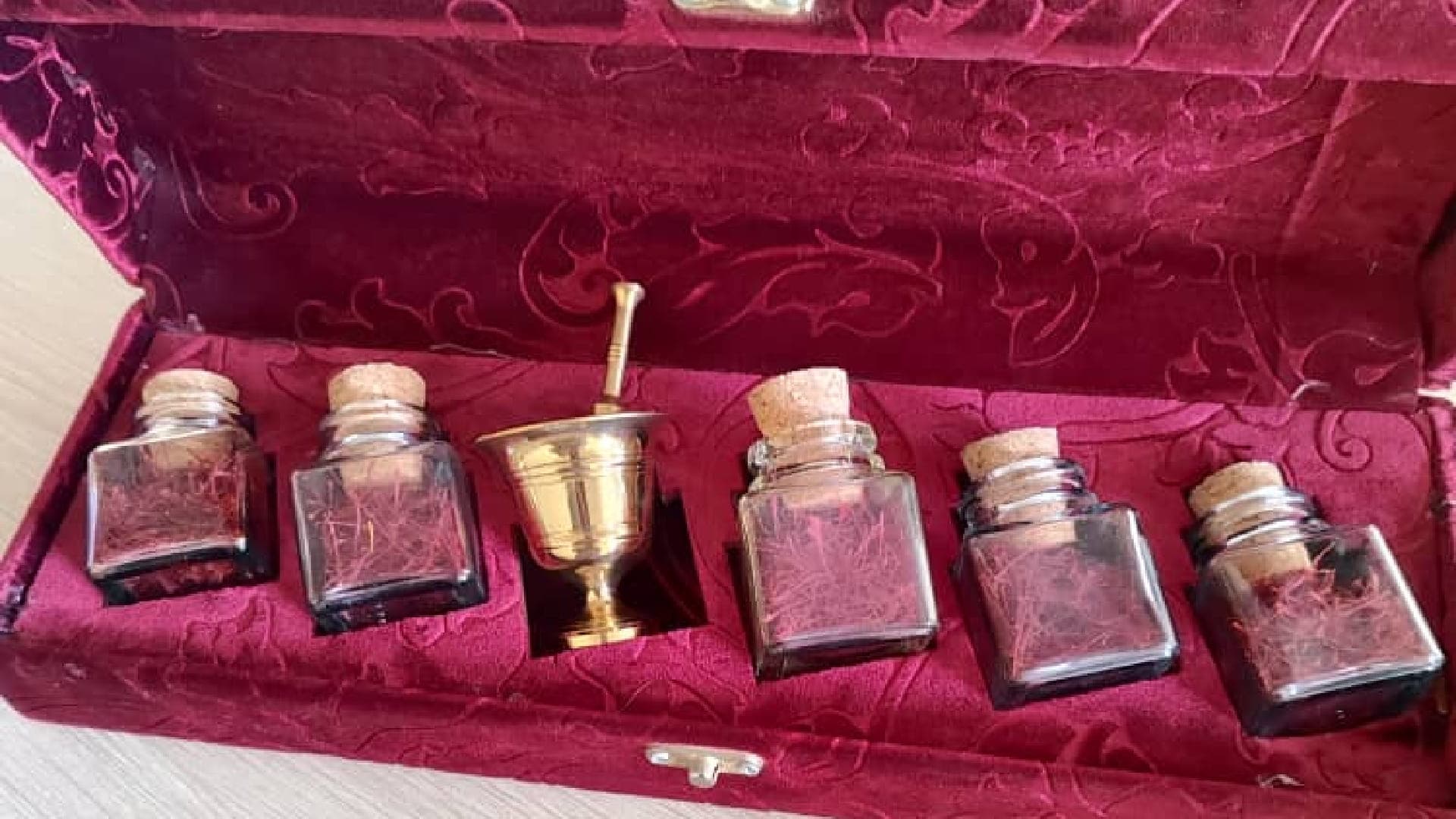 Saffron Gift Box